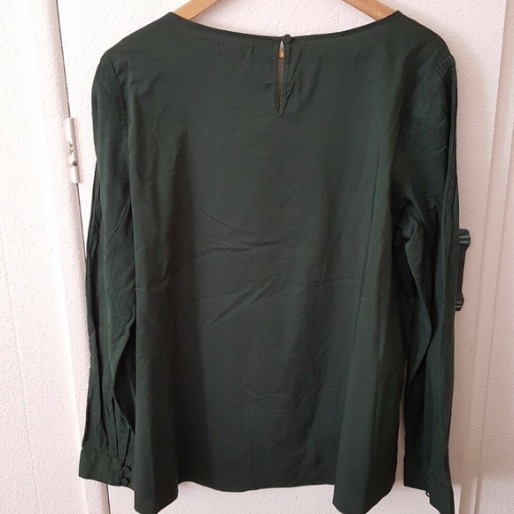 GAP forest green cotton blouse. - Picture 4 of 5